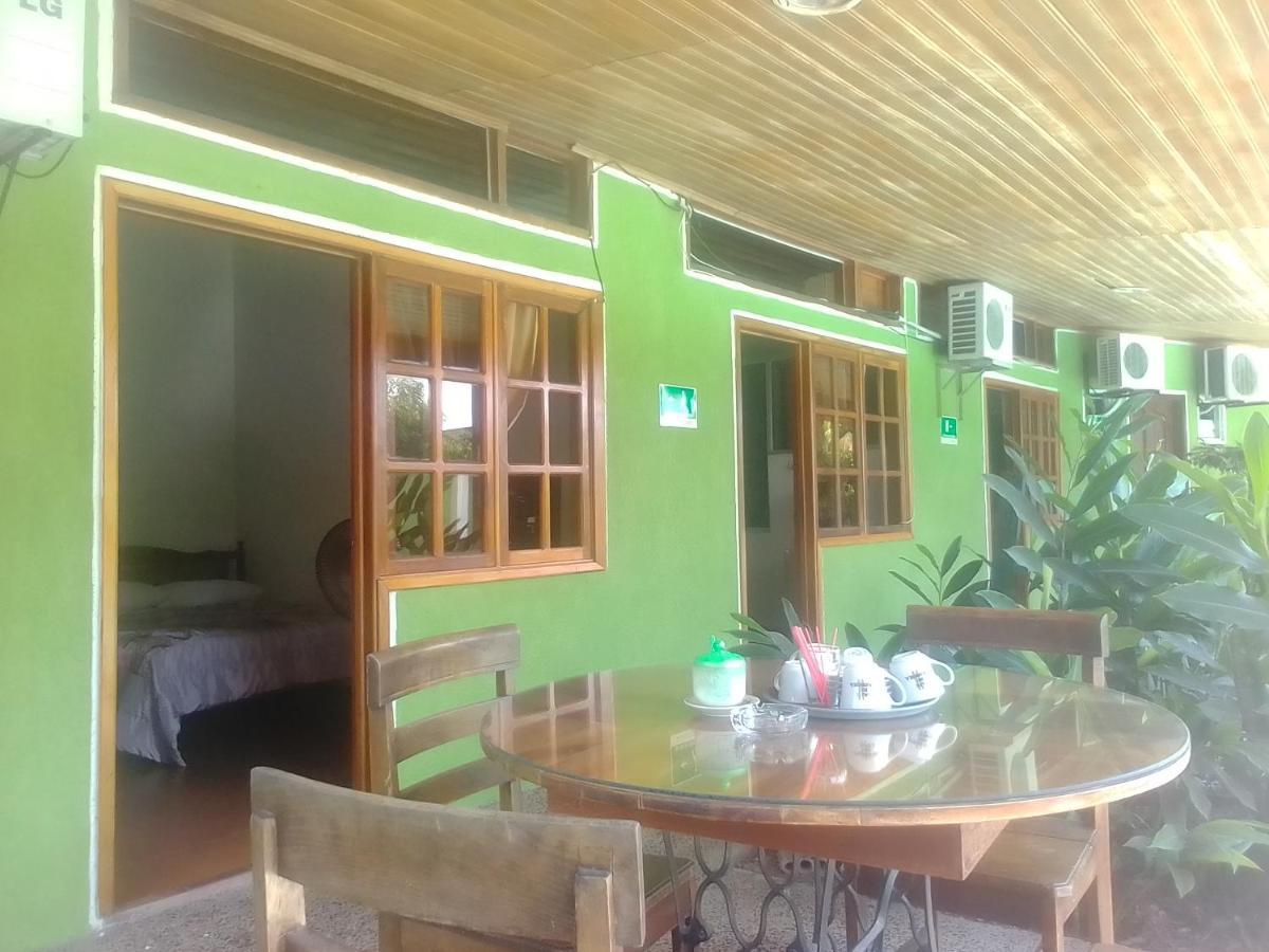 Hotel Santa Helena Leticia Luaran gambar